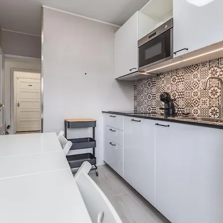 Hopstays - Musica Apartment *